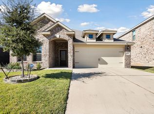 428 Cross Ridge Cir N, Fort Worth, TX 76120