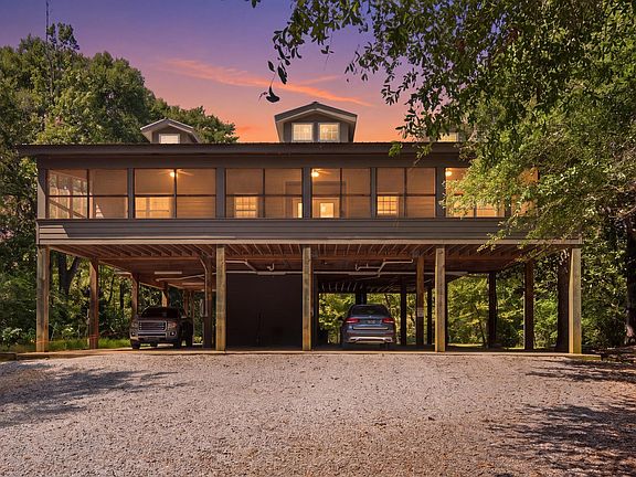 2nd image of 22 Tranquility Ln