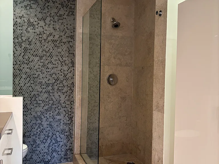 1250 N Kings Rd #301 — Photo 22