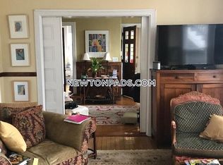 8 Mount Vernon St #1, Newton, MA 02465