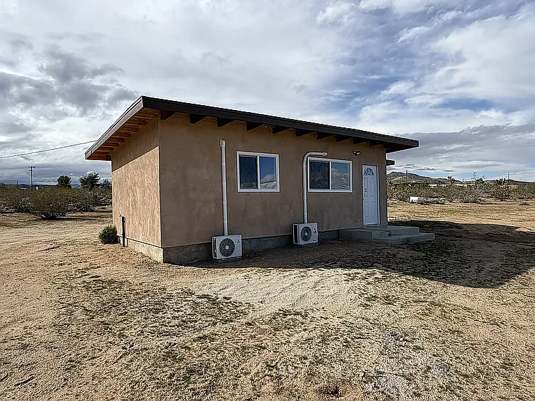 55860 Hondo St — Photo 5