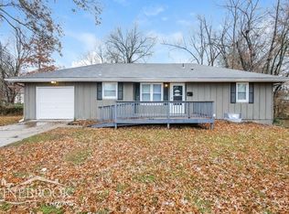 13401 Cambridge Ave, Grandview, MO 64030