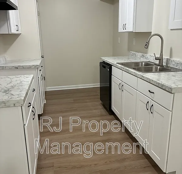 4352 Ann Arbor Ln — Photo 9