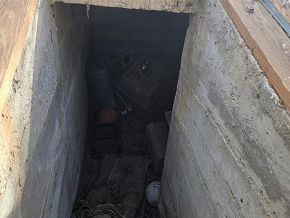 3rd image of 1112 N 4th St