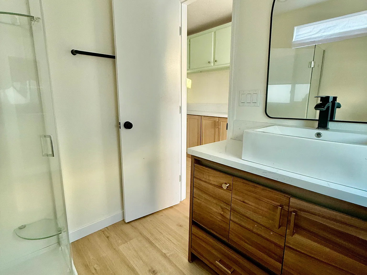 Studio, 300 sqft, $1,650 — Photo 4