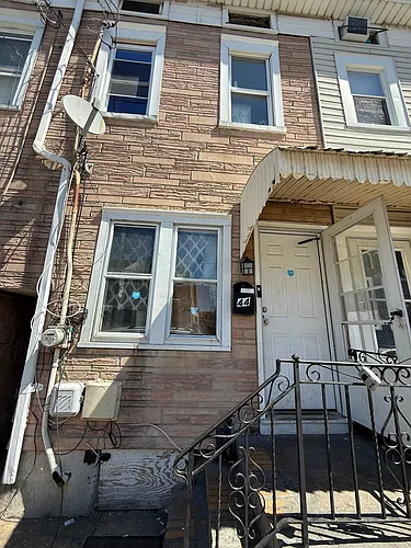 44 Randall Ave Photo 1
