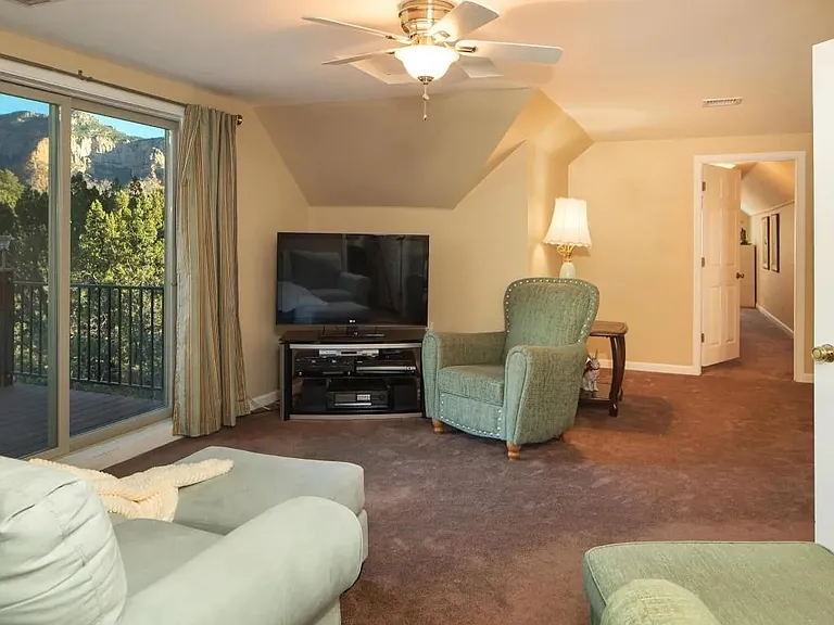 2 Morgan Rd — Photo 25