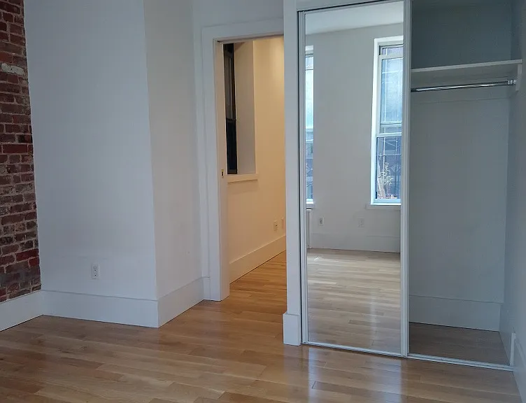 235 E 24th St #5A — Photo 6