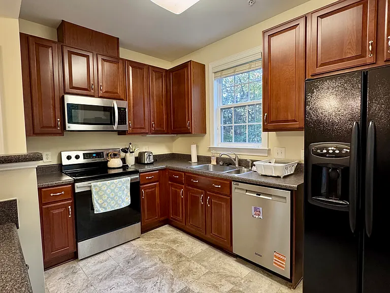 923 Providence Glen Dr #923 — Photo 9