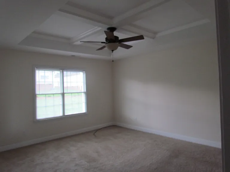 1515 Mayfair Dr — Photo 6