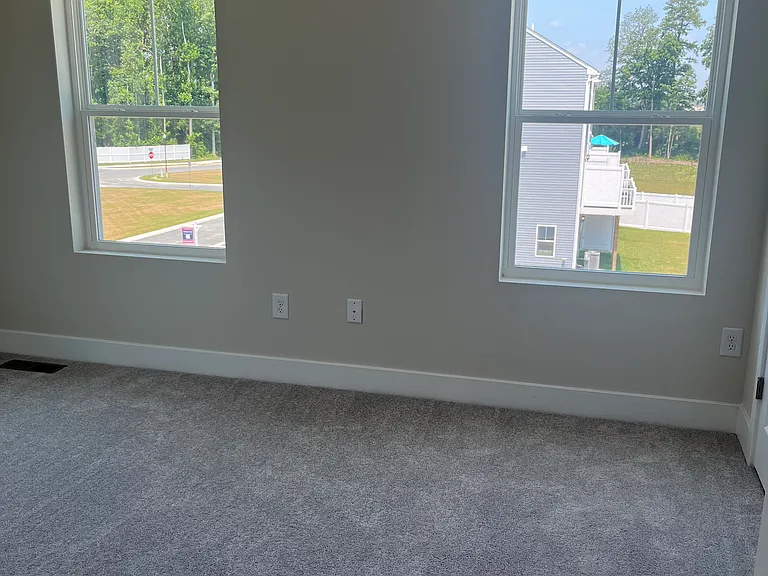 29362 Oxford Dr — Photo 32