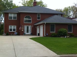 9446 Normandy Ave, Morton Grove, IL 60053