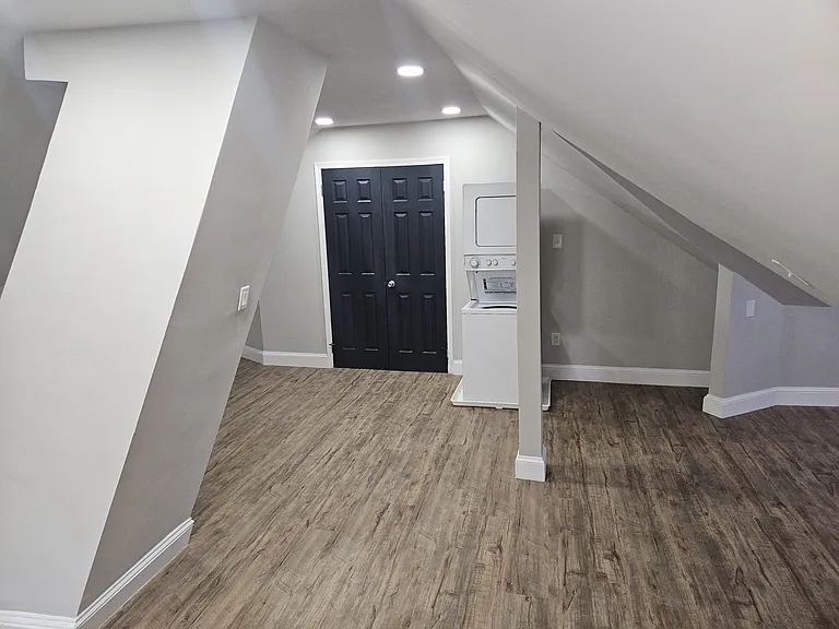 608 Homestead St #4 — Photo 22