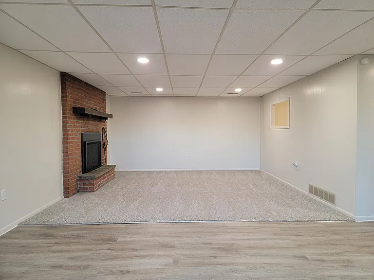 40 Pine Crest Dr — Photo 20