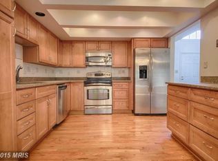 1825 Duffield Ln, Alexandria, VA 22307