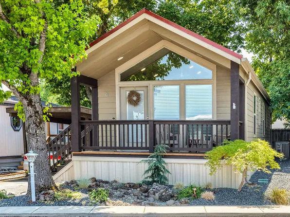 1055 N 5th St Unit 23, Jacksonville, OR 97530