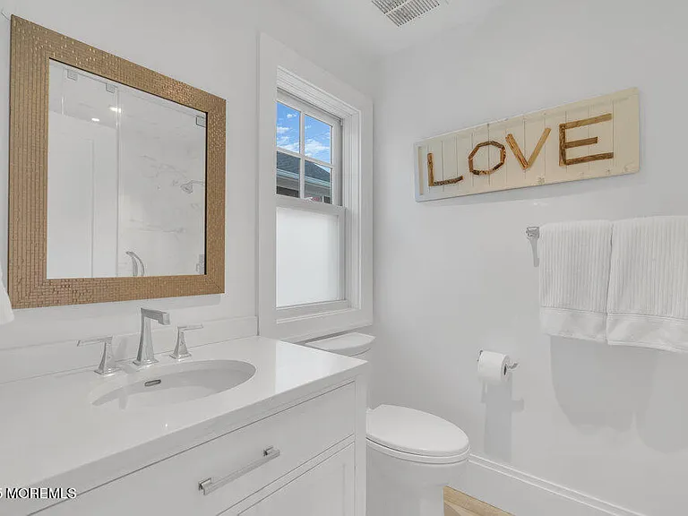 985 Ocean Ave — Photo 119