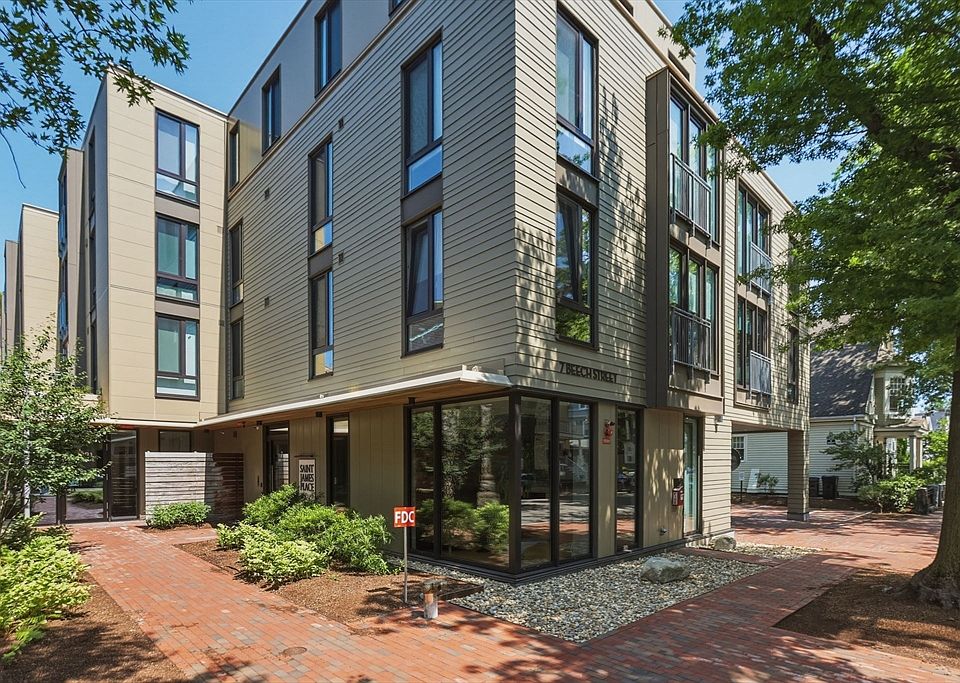 1st image of 7 Beech St #219