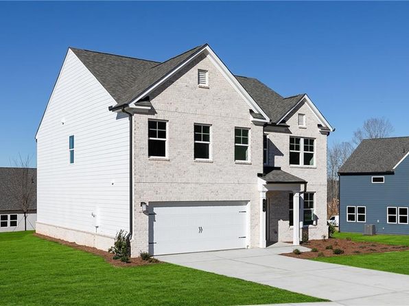 313 Chattahoochee Cir, Locust Grove, GA 30248