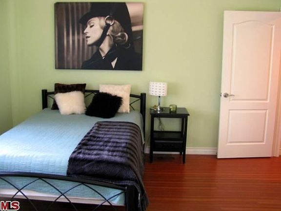 5th image of 828 N Hudson Ave APT 207