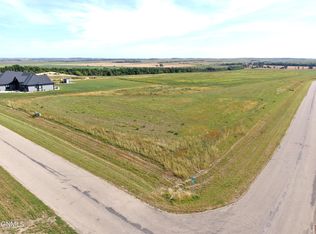 11705 Acadia Dr, Bismarck, ND 58503