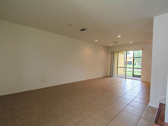 5th image of 10210 Tin Maple Dr Unit 138