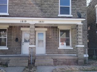 1821 S 11th St, Saint Joseph, MO 64503