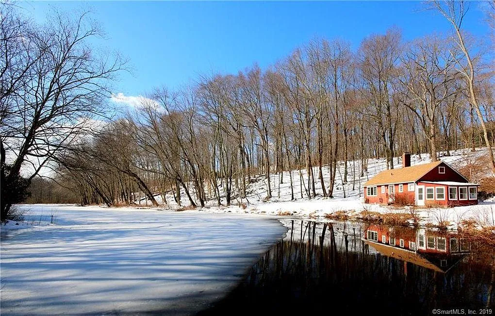 House / Lake - winter season - 87A Lords Hwy