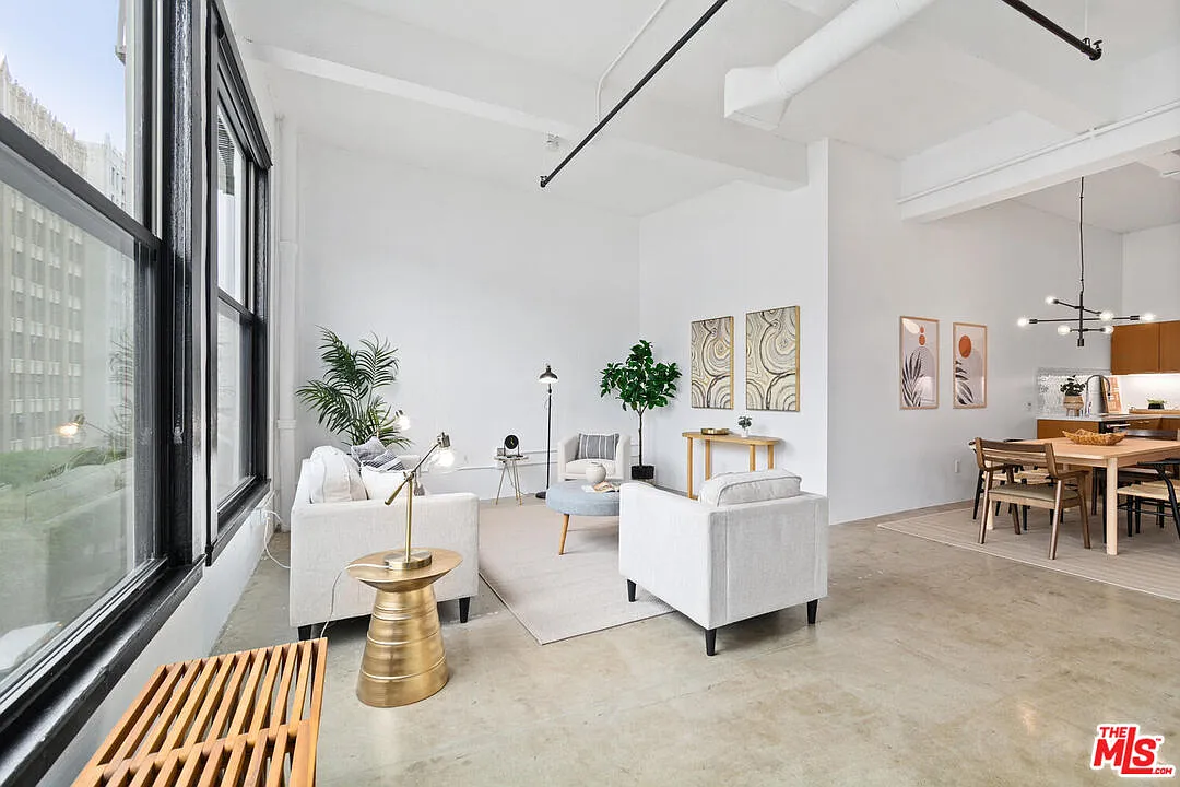 1 bed, 1.0 bath, 960 sqft, $2,495 — Photo 3