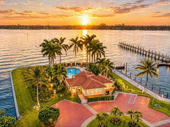 1533 NE Outrigger Landings Drive #3-205, Jensen Beach, FL 34957