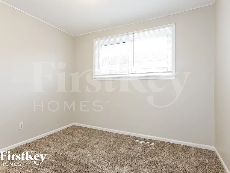 4600 W 79th Pl — Photo 12