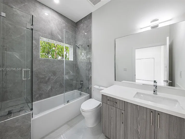 3142 Carter St #3142 — Photo 26