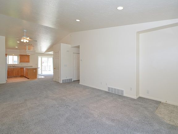 4th image of 2535 Brandon Dr