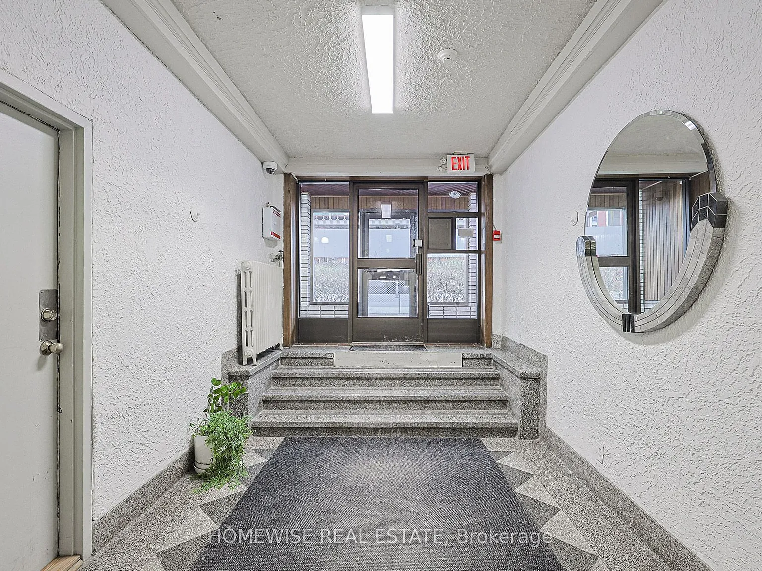 Studio, $1,638 — Photo 3