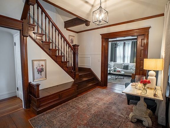 4th image of 37 Pineywoods Ave