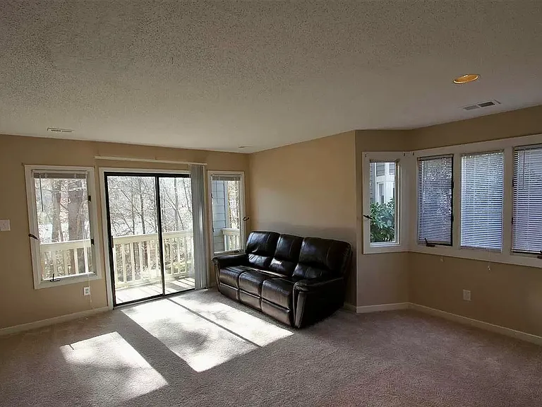 708 Martin Luther King Jr Blvd #E6 — Photo 10