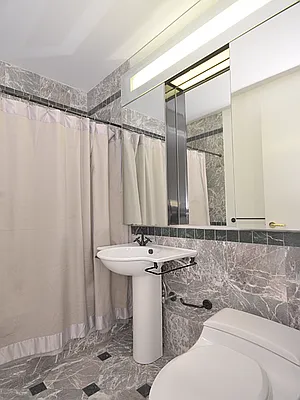 Rented by Cooper & Cooper Real Estate | media 20