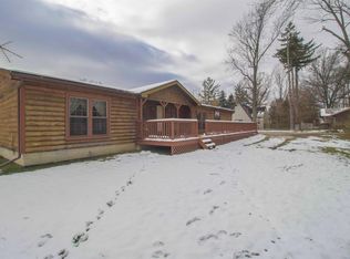 4004 Cardinal Ln, Valparaiso, IN 46383