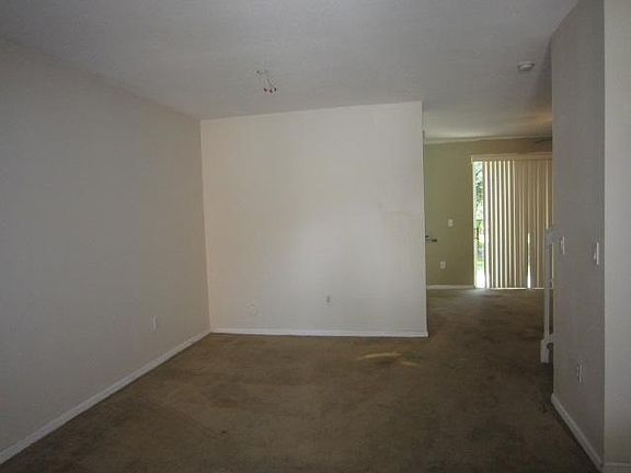 4th image of 372 N Palm Villas Way