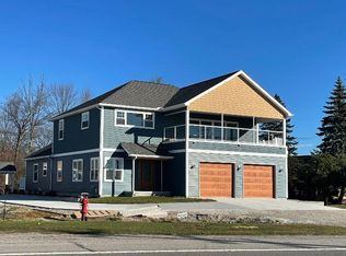 8220 Dixie Hwy #A, Fair Haven, MI 48023