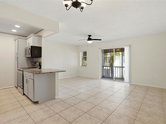 4th image of 359 S McMullen Booth Rd APT 122