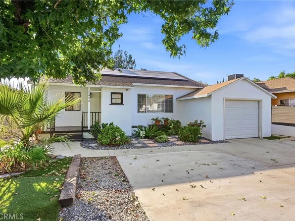 7453 Blewett Ave, Van Nuys, CA 91406