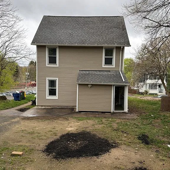 16 Terrace Ave — Photo 2
