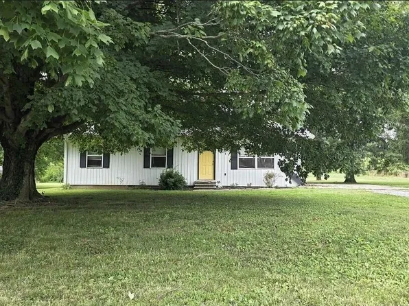 400 S Chapman St, Morganfield, KY 42437