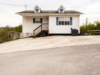 829 Union Crest Ct, Sevierville, TN, 37876