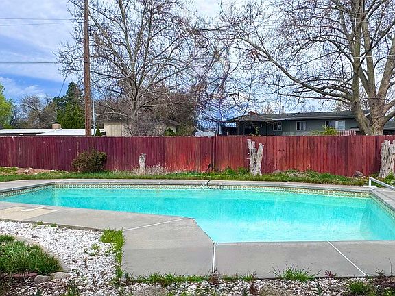2nd image of 7304 W Cedarwood Dr