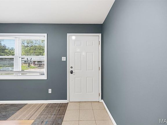 5th image of 809 Lightwood Dr