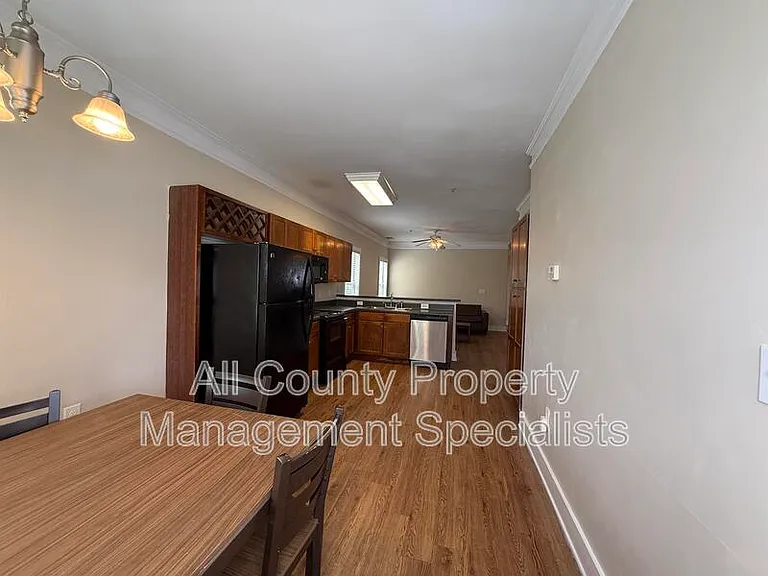 1929 Bluff Rd #177 — Photo 6