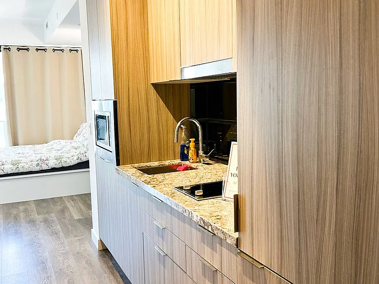 215 Queen St W #809 — Photo 2