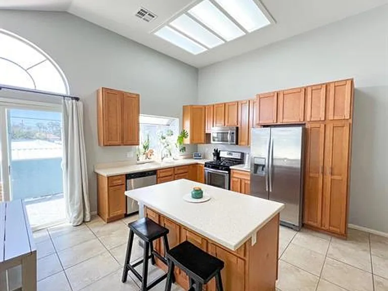 1421 Felspar St #3 — Photo 2